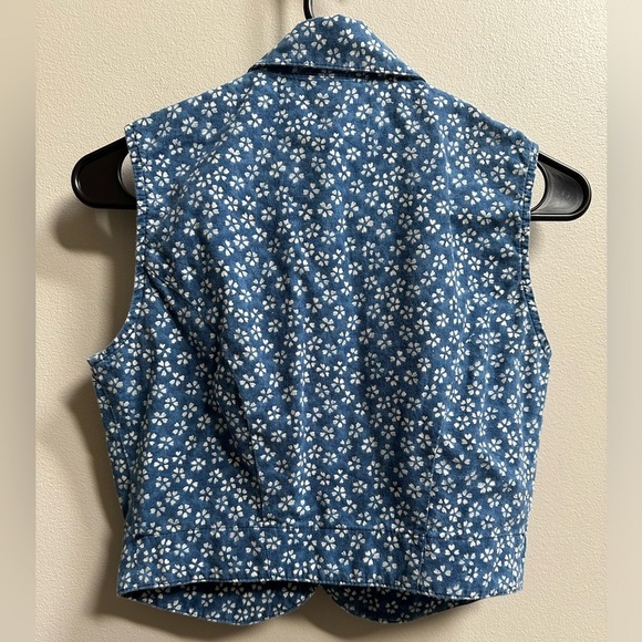 SOLD | Vintage RoughRider By Circle T Blue Floral Vest/Blouse | Women’s Size XS - Picture 8 of 9